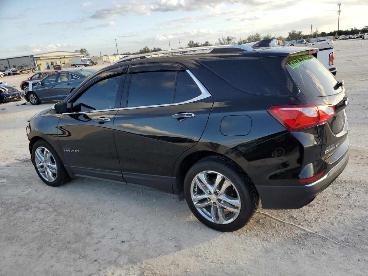Изображение 2 2018 CHEVROLET EQUINOX PREMIER 2018 с VIN 2GNAXNEX2J6342746