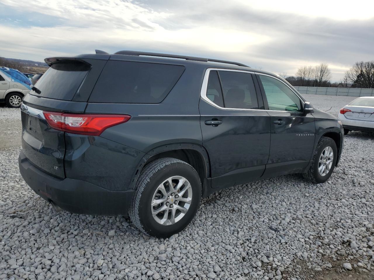 Obraz 3 z 2020 CHEVROLET TRAVERSE LT 2020 z VIN 1GNEVGKW2LJ308732