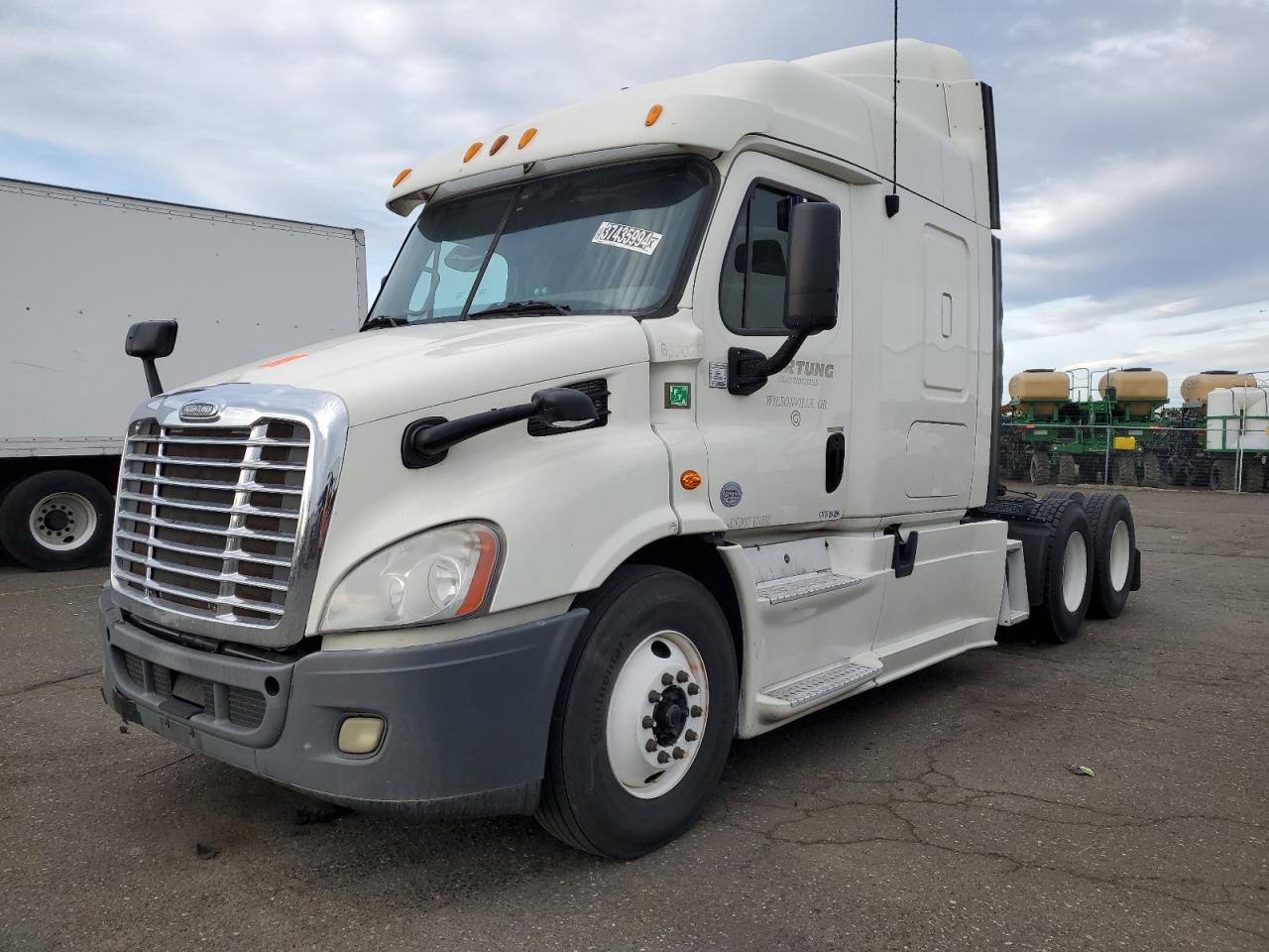 Изображение 2 2013 FREIGHTLINER CASCADIA 113  2013 с VIN 3AKJGHDV1DSFG9993