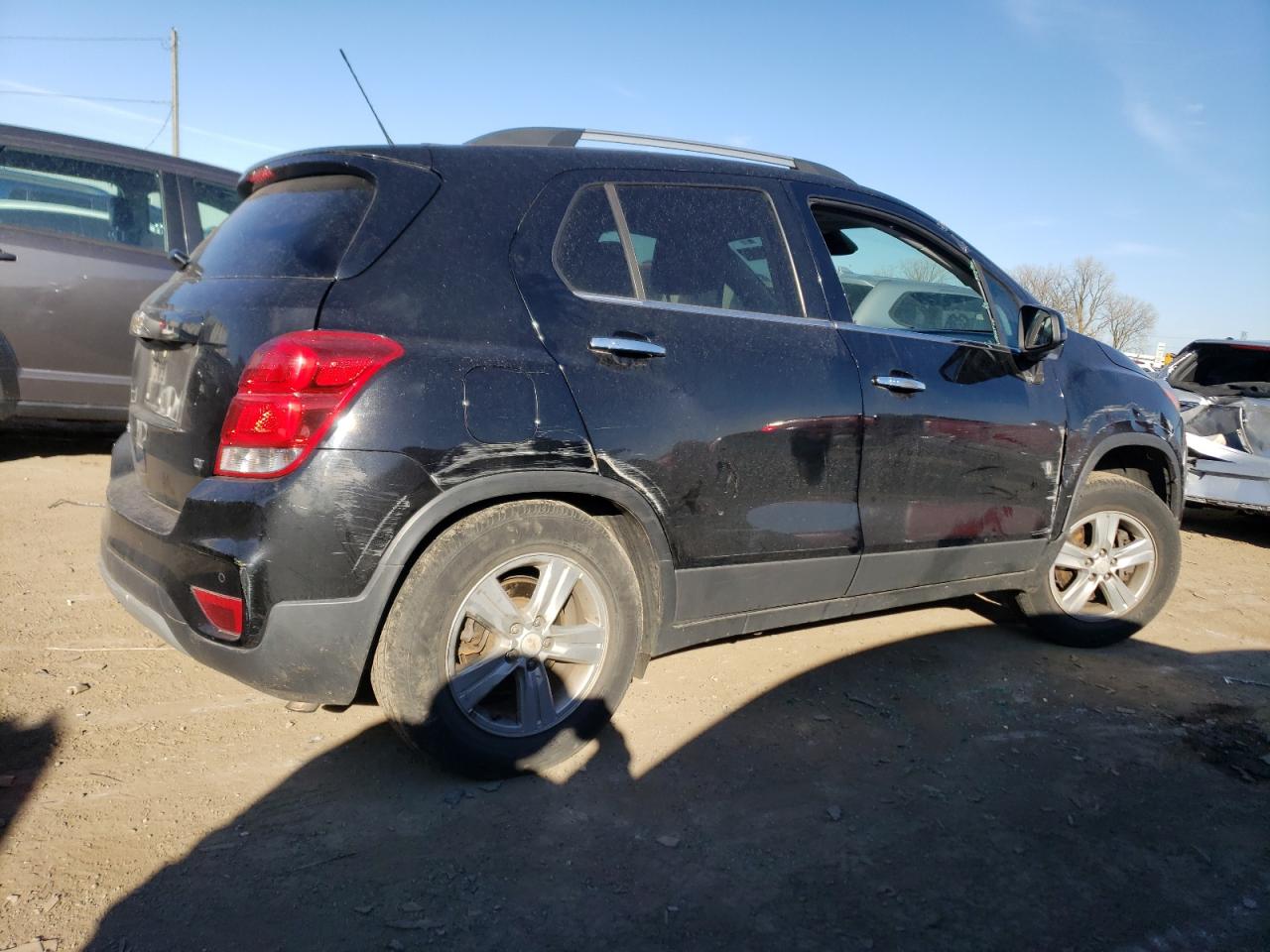 Obraz 3 z 2017 CHEVROLET TRAX 1LT 2017 z VIN 3GNCJPSB3HL152622