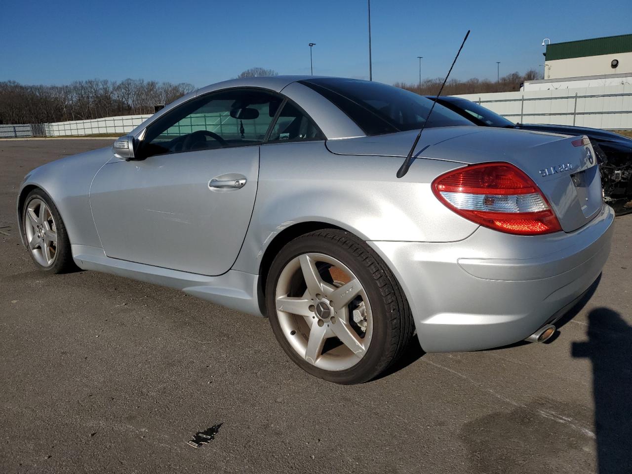 Изображение 2 2005 MERCEDES-BENZ SLK 350 2005 с VIN WDBWK56F85F051262