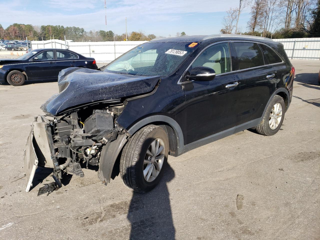Image 1 of 2016 KIA SORENTO LX 2016 with VIN 5XYPG4A38GG058887