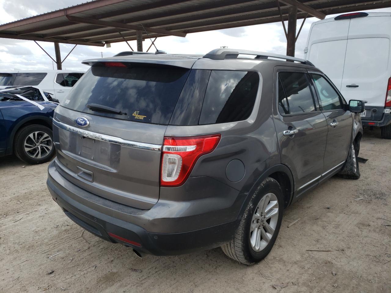 Image 3 of 2011 FORD EXPLORER XLT 2011 with VIN 1FMHK7D80BGA46231