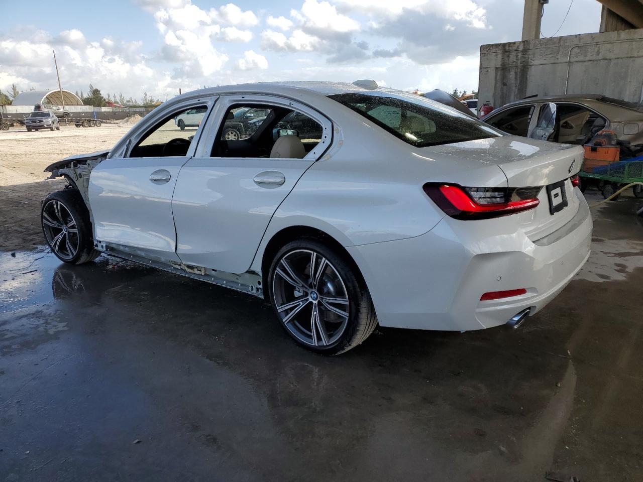 Image 2 of 2023 BMW 330I  2023 with VIN 3MW69FF03P8D74657