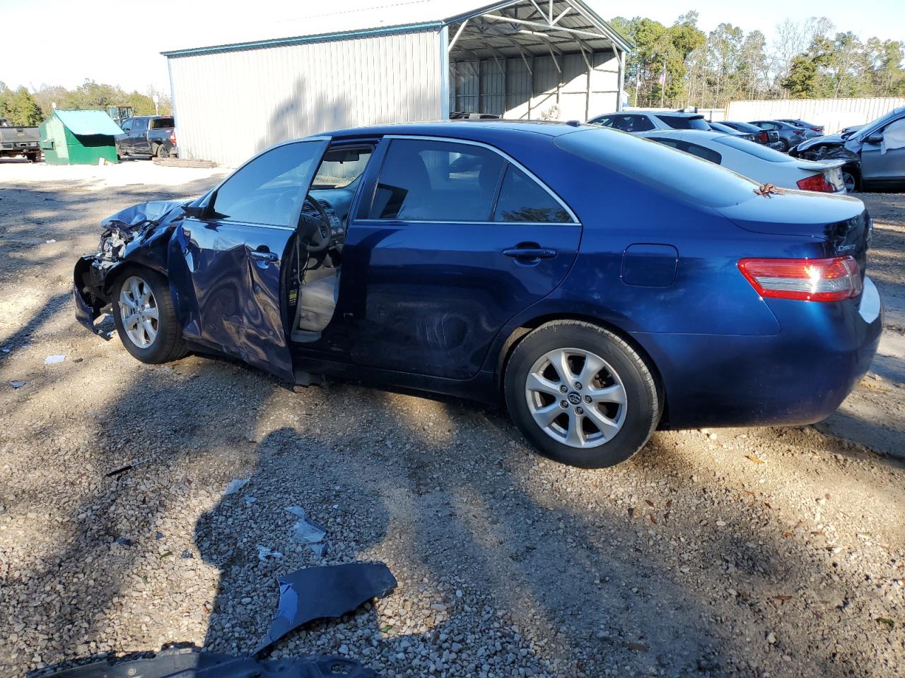 Obraz 2 z 2011 TOYOTA CAMRY BASE 2011 z VIN 4T1BF3EK7BU637607