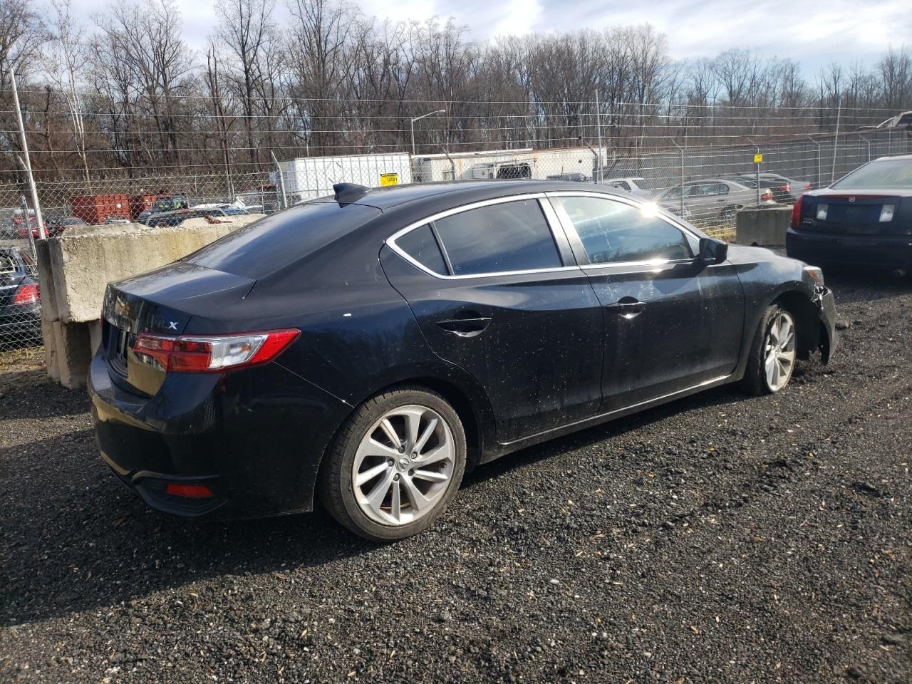 Изображение 3 Acura Ilx Premium 2018 с VIN 19UDE2F77JA010105