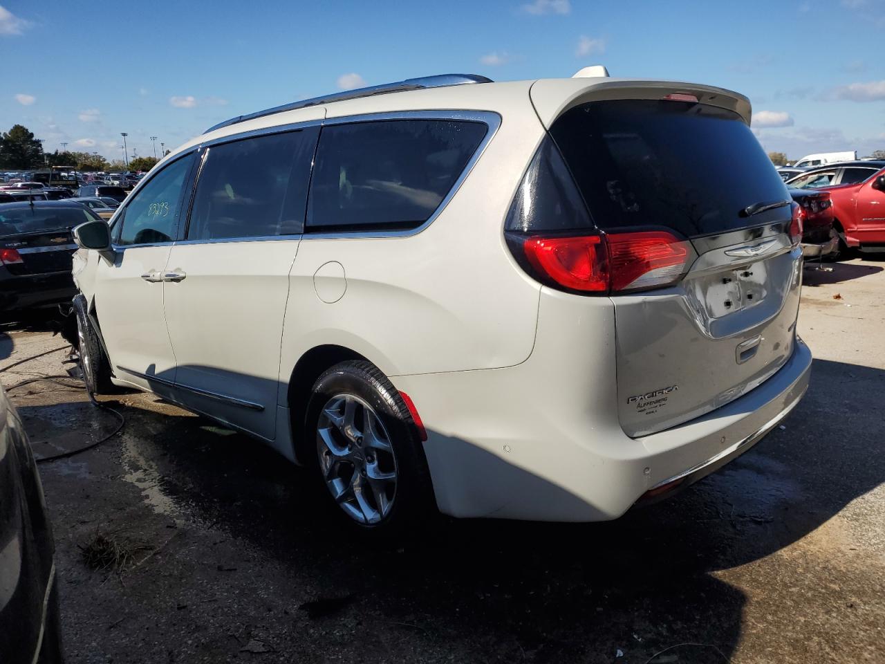 Obraz 2 z 2017 CHRYSLER PACIFICA LIMITED 2017 z VIN 2C4RC1GGXHR758033