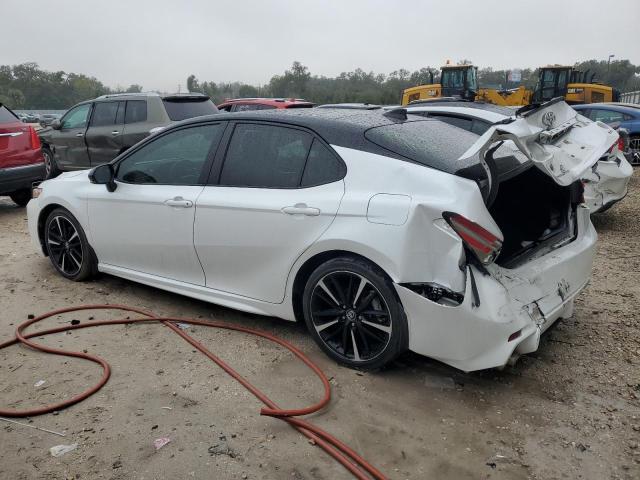 Obraz 2 z 2019 TOYOTA CAMRY XSE 2019 z VIN 4T1B61HK9KU228637