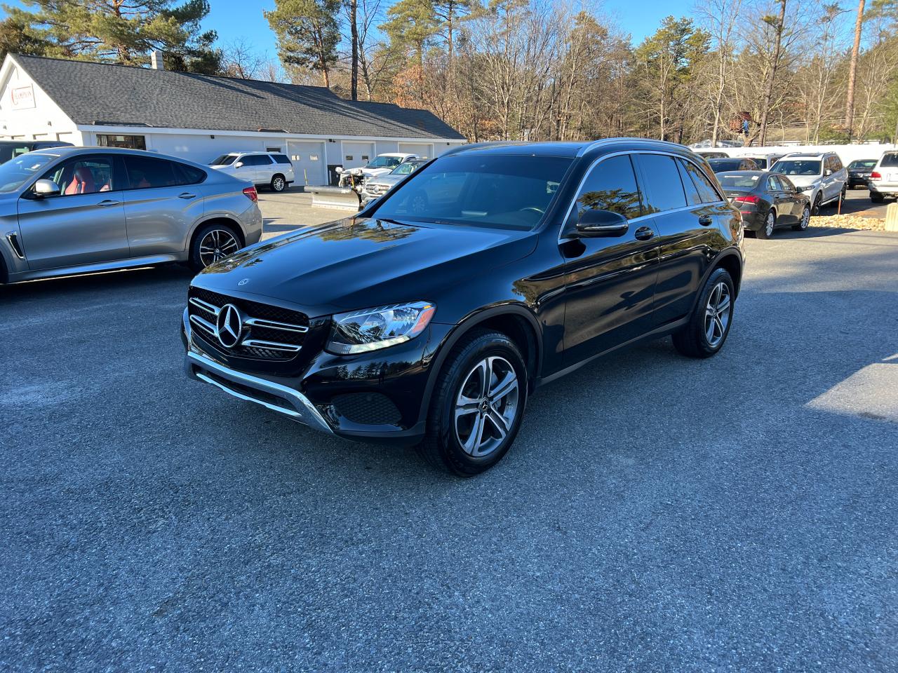 Image 1 of 2019 MERCEDES-BENZ GLC 300 2019 with VIN WDC0G4JB9KV135321