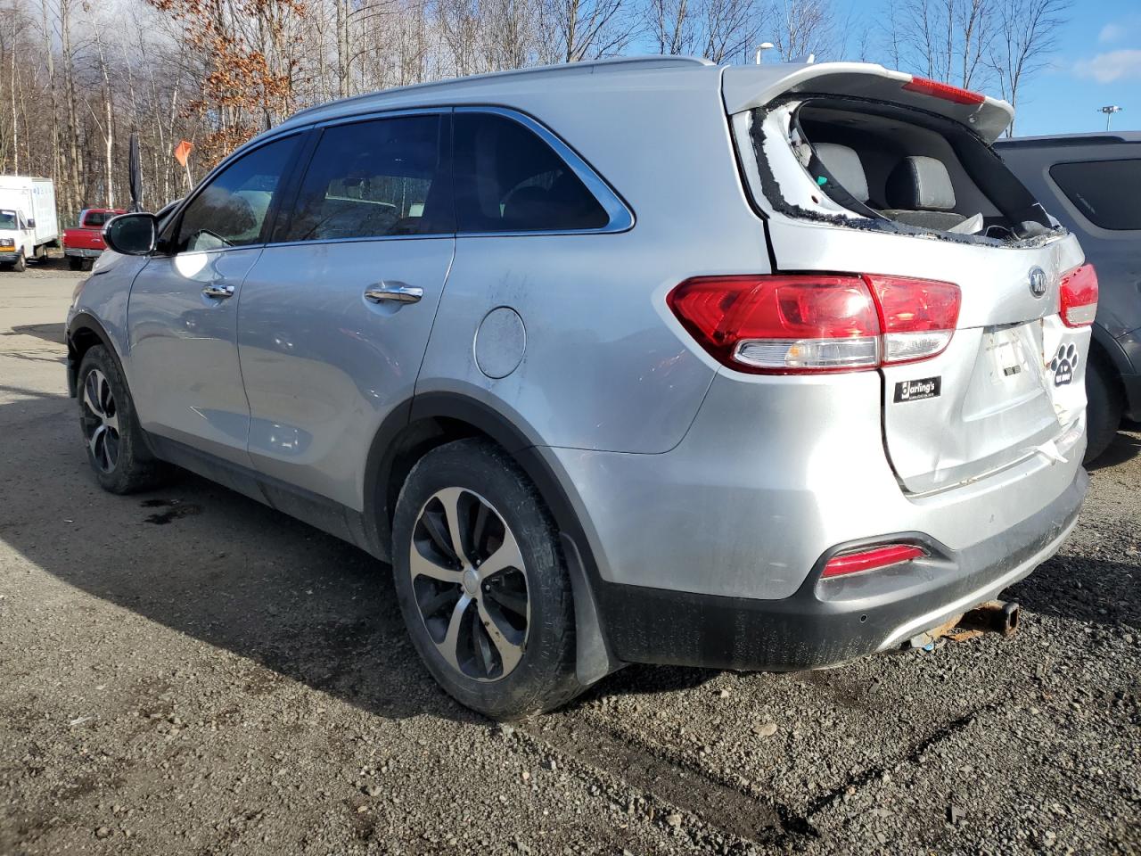 Image 2 of 2018 KIA SORENTO EX 2018 with VIN 5XYPHDA56JG402237