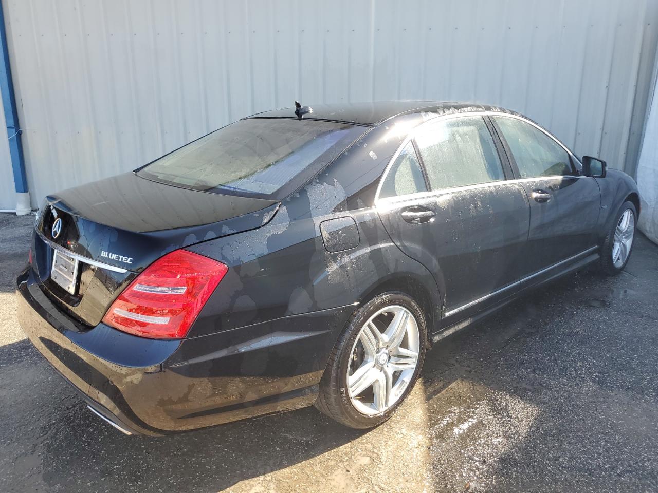 Image 3 of 2012 MERCEDES-BENZ S 350 BLUETEC 2012 with VIN WDDNG8DBXCA434491