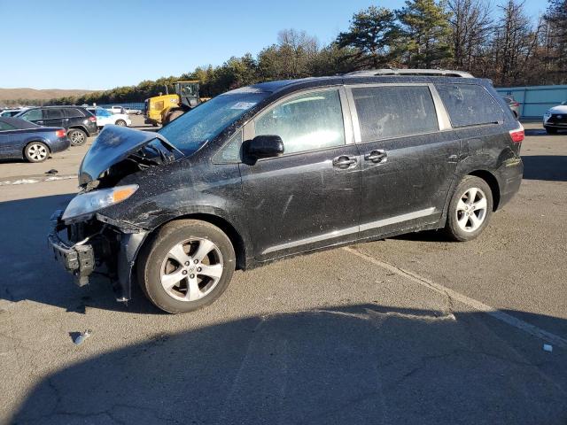 Изображение 1 2017 TOYOTA SIENNA LE 2017 с VIN 5TDKZ3DC2HS819279