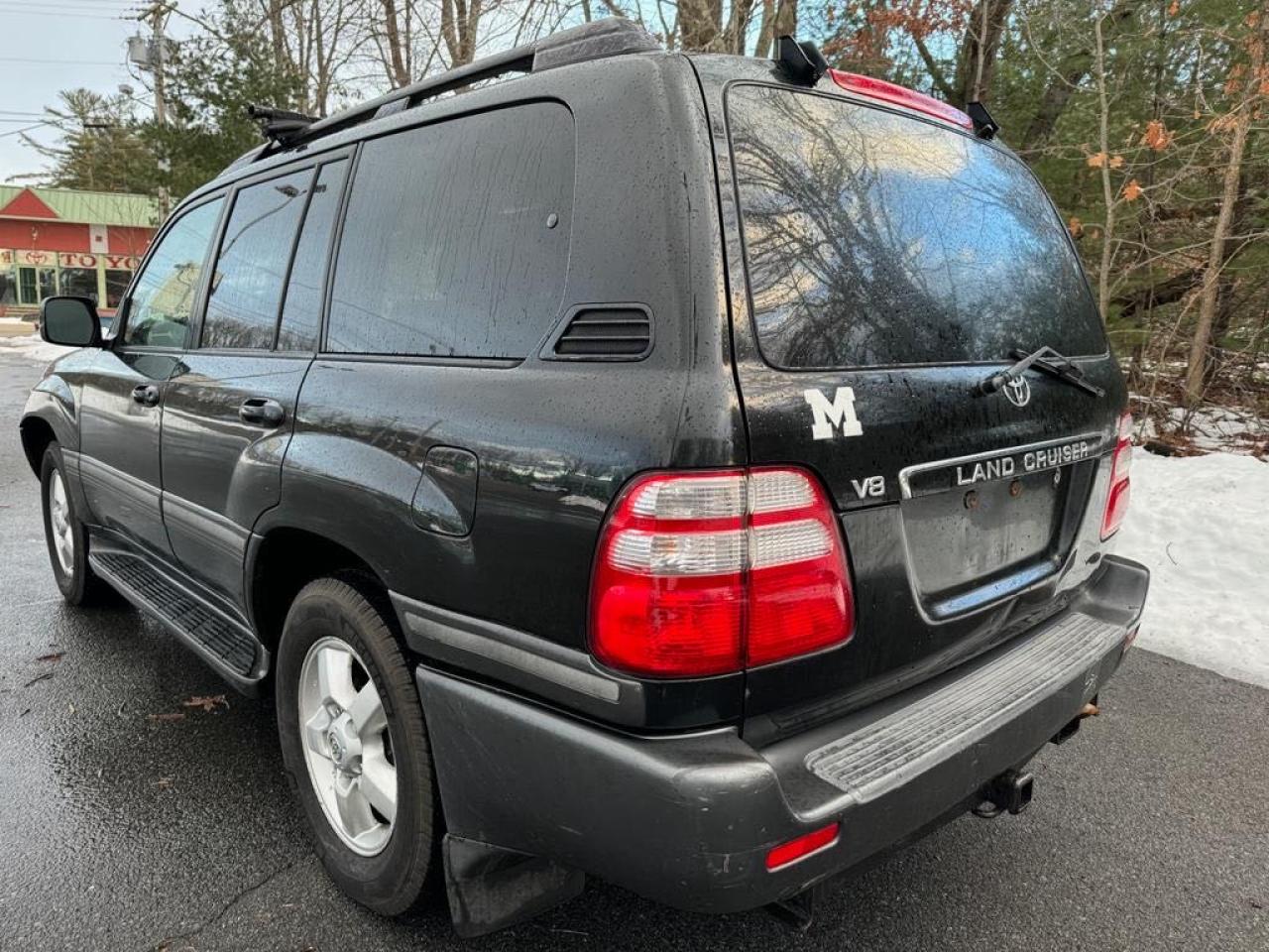 Image 3 of 2005 TOYOTA LAND CRUISER  2005 with VIN JTEHT05J352072135