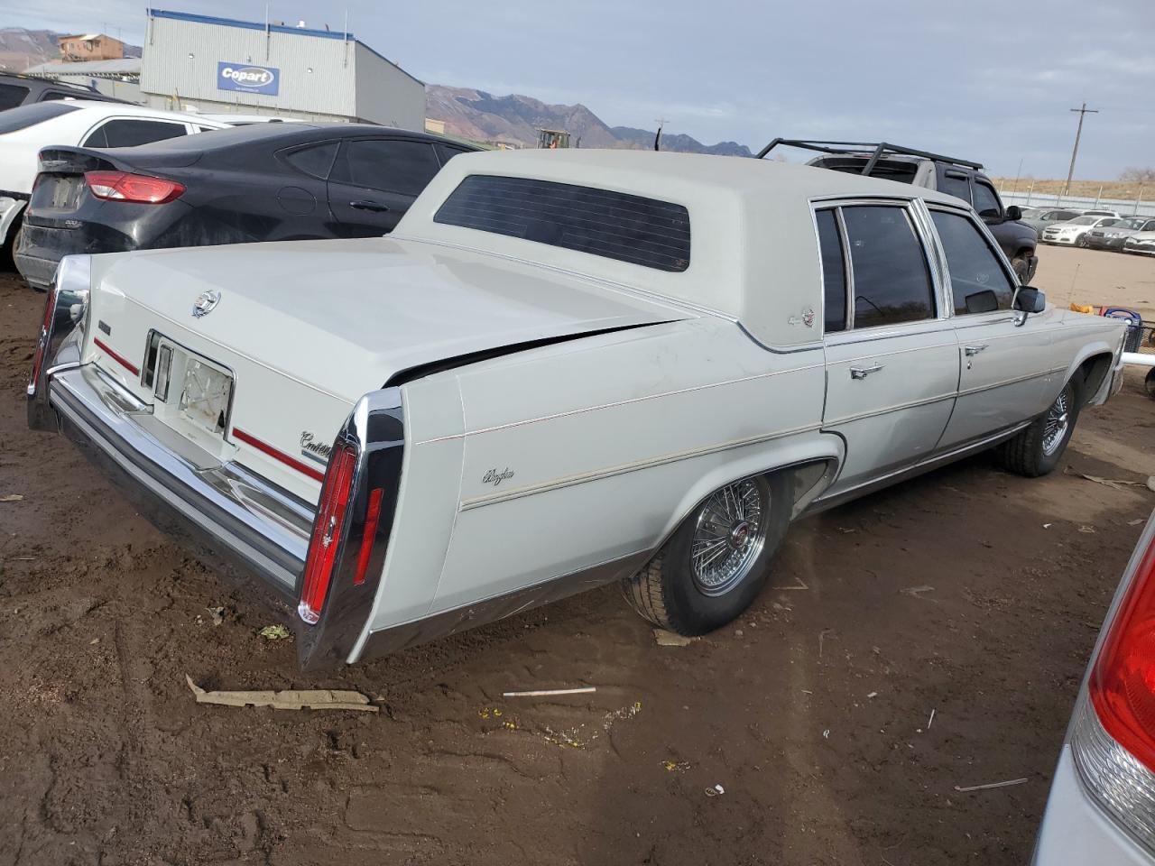 Obraz 3 z 1987 CADILLAC BROUGHAM  1987 z VIN 1G6DW51Y9H9725091