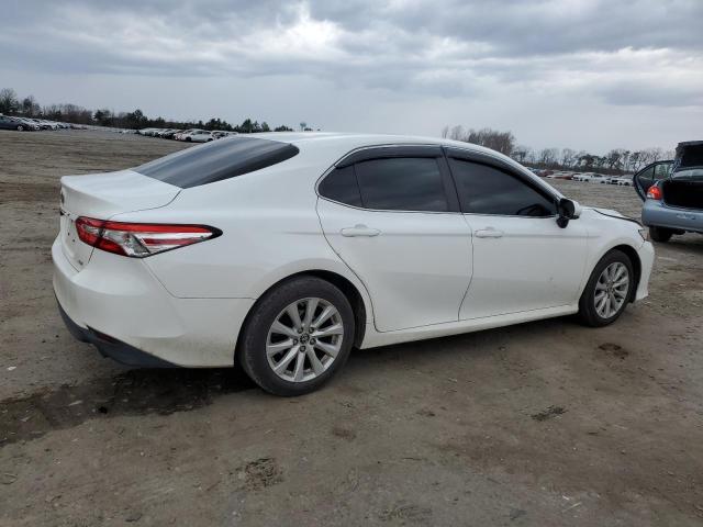 Obraz 3 z 2018 TOYOTA CAMRY L 2018 z VIN 4T1B11HK4JU558358