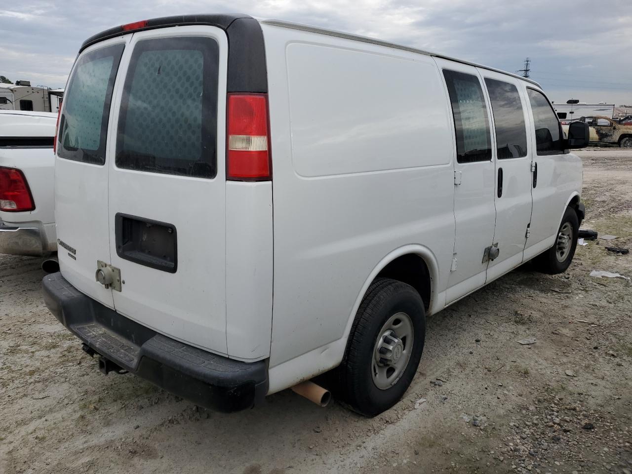Изображение 3 2015 CHEVROLET EXPRESS G2500  2015 с VIN 1GCWGFCF4F1187125