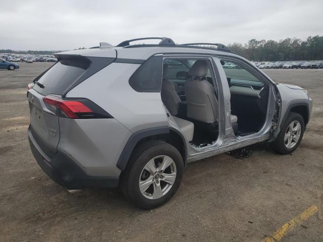 Image 3 of 2019 TOYOTA RAV4 XLE 2019 with VIN 2T3W1RFV2KW016049