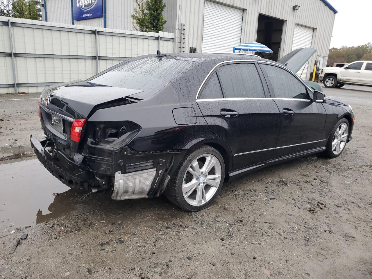 Image 3 of 2013 MERCEDES-BENZ E 350 2013 with VIN WDDHF5KB3DA721738