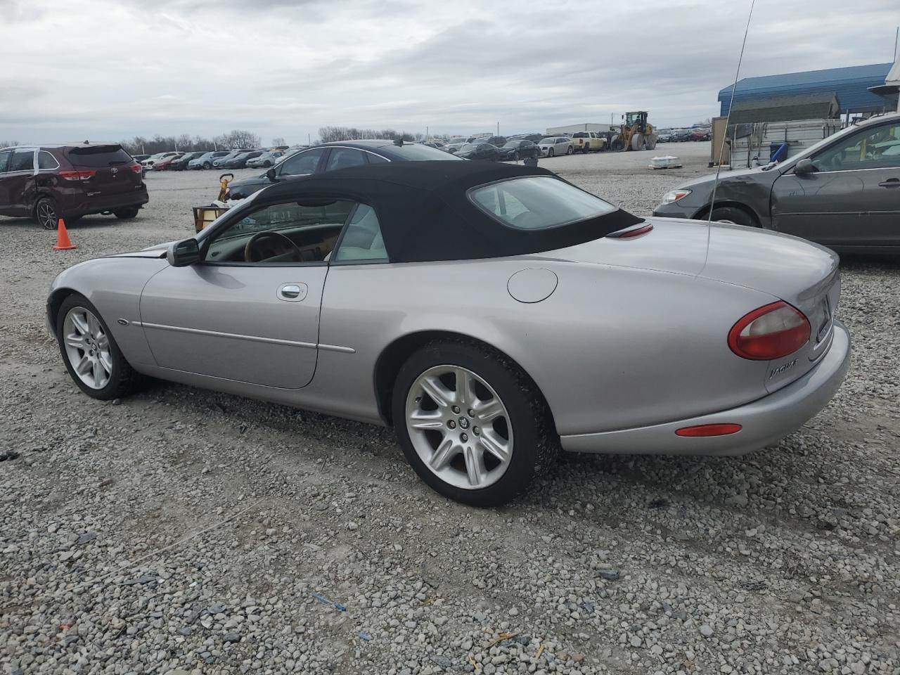 Изображение 2 2000 JAGUAR XK8  2000 с VIN SAJJA42C4YNA09870