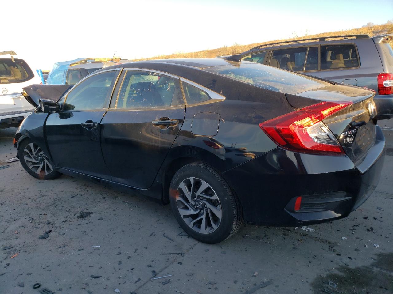 Obraz 2 z 2018 HONDA CIVIC EX 2018 z VIN 2HGFC2F77JH502486