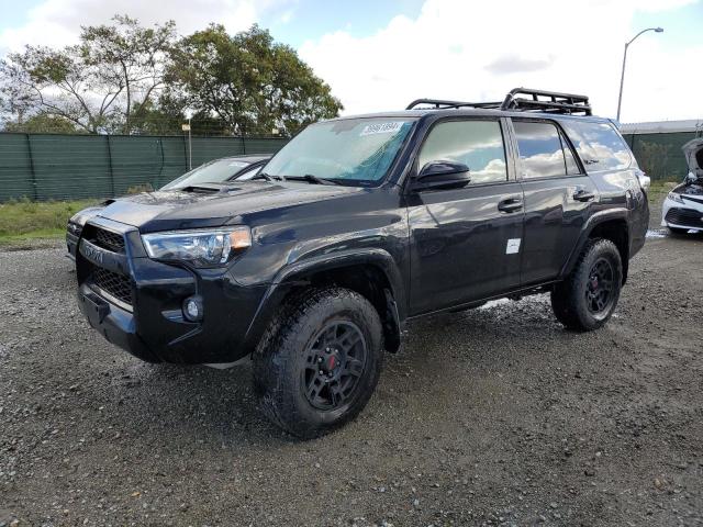 Изображение 1 2019 TOYOTA 4RUNNER SR5 2019 с VIN JTEBU5JRXK5654402