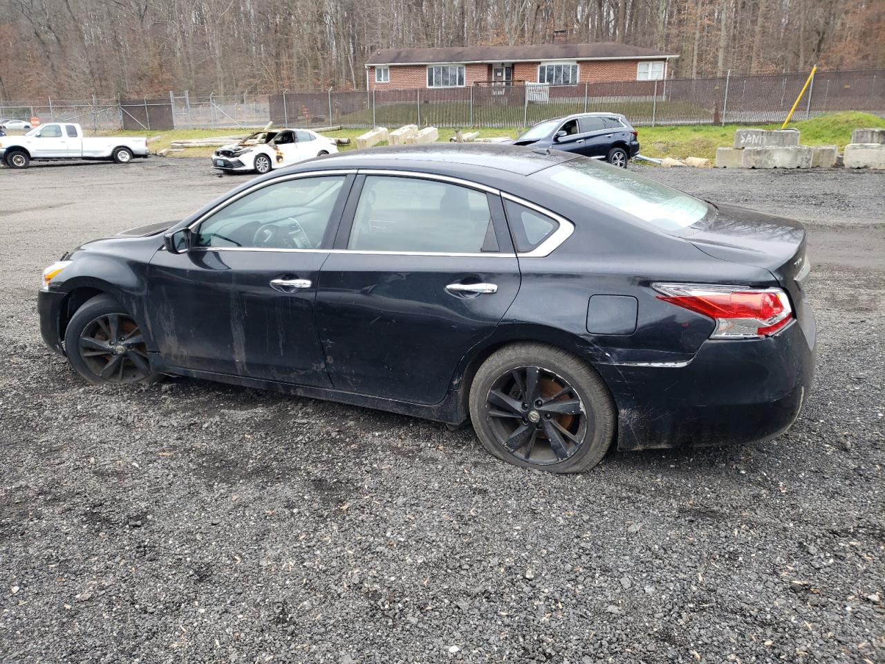 Image 2 of 2013 NISSAN ALTIMA 2.5 2013 with VIN 1N4AL3AP5DC178313