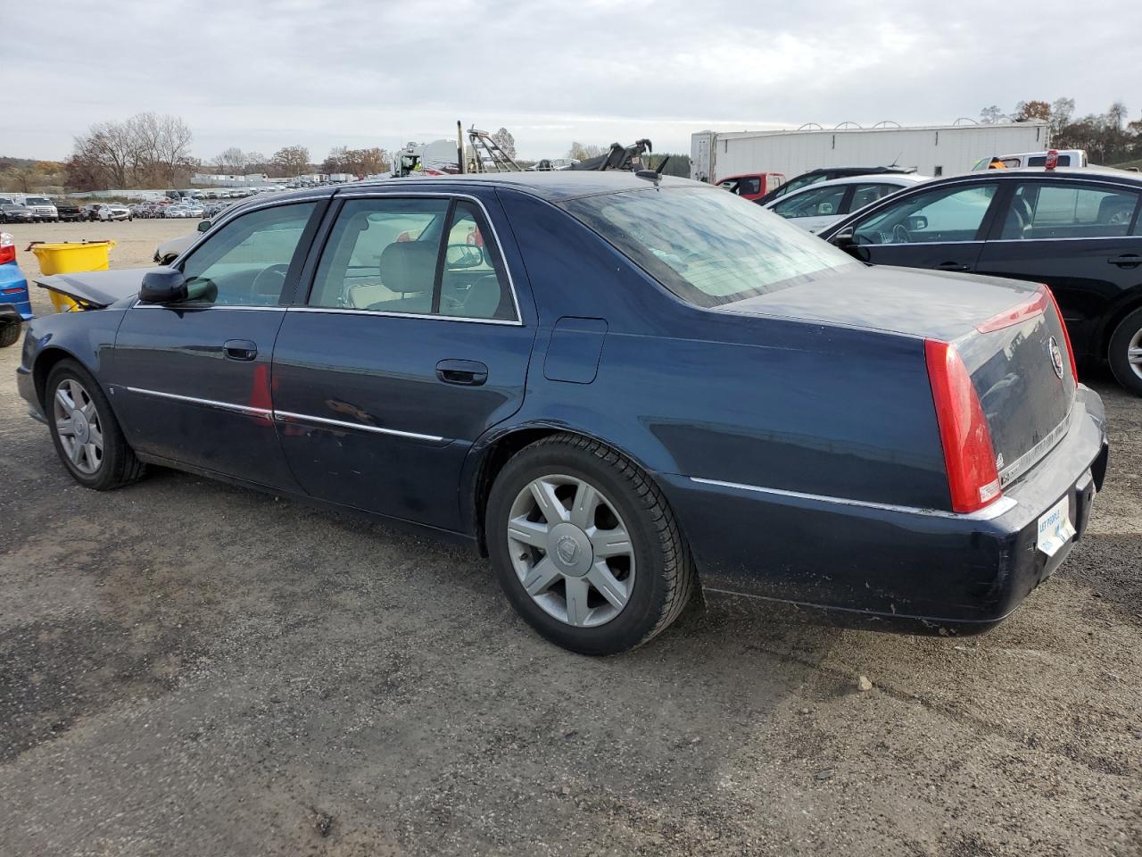 Image 2 of 2006 CADILLAC DTS  2006 with VIN 1G6KD57Y66U100615