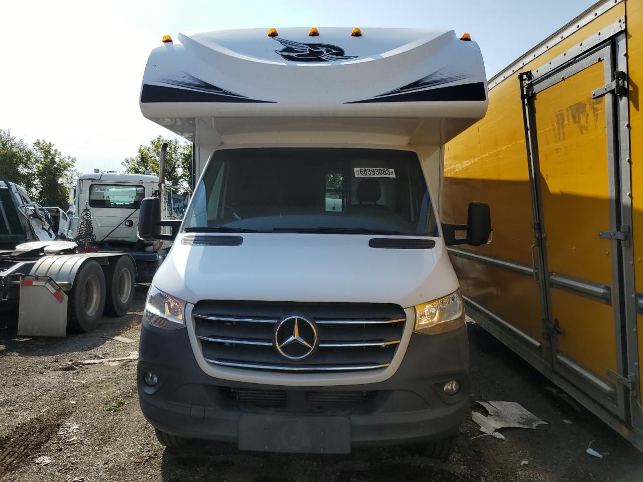 Image 2 of 2020 MERCEDES-BENZ SPRINTER 3500/4500 2020 with VIN WDAPF4CDXKN045068