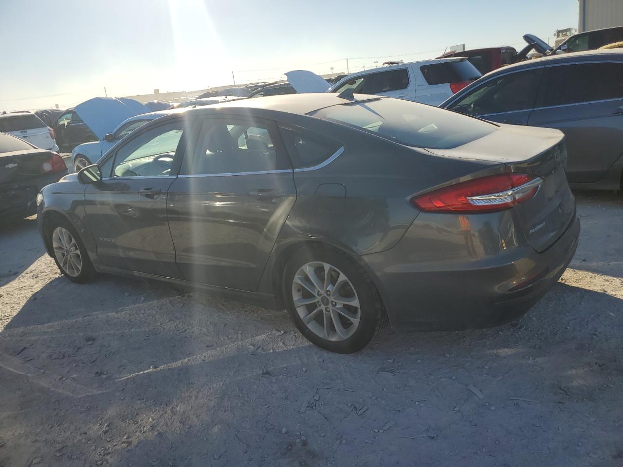 Изображение 2 2019 FORD FUSION SE 2019 с VIN 3FA6P0LU9KR167034