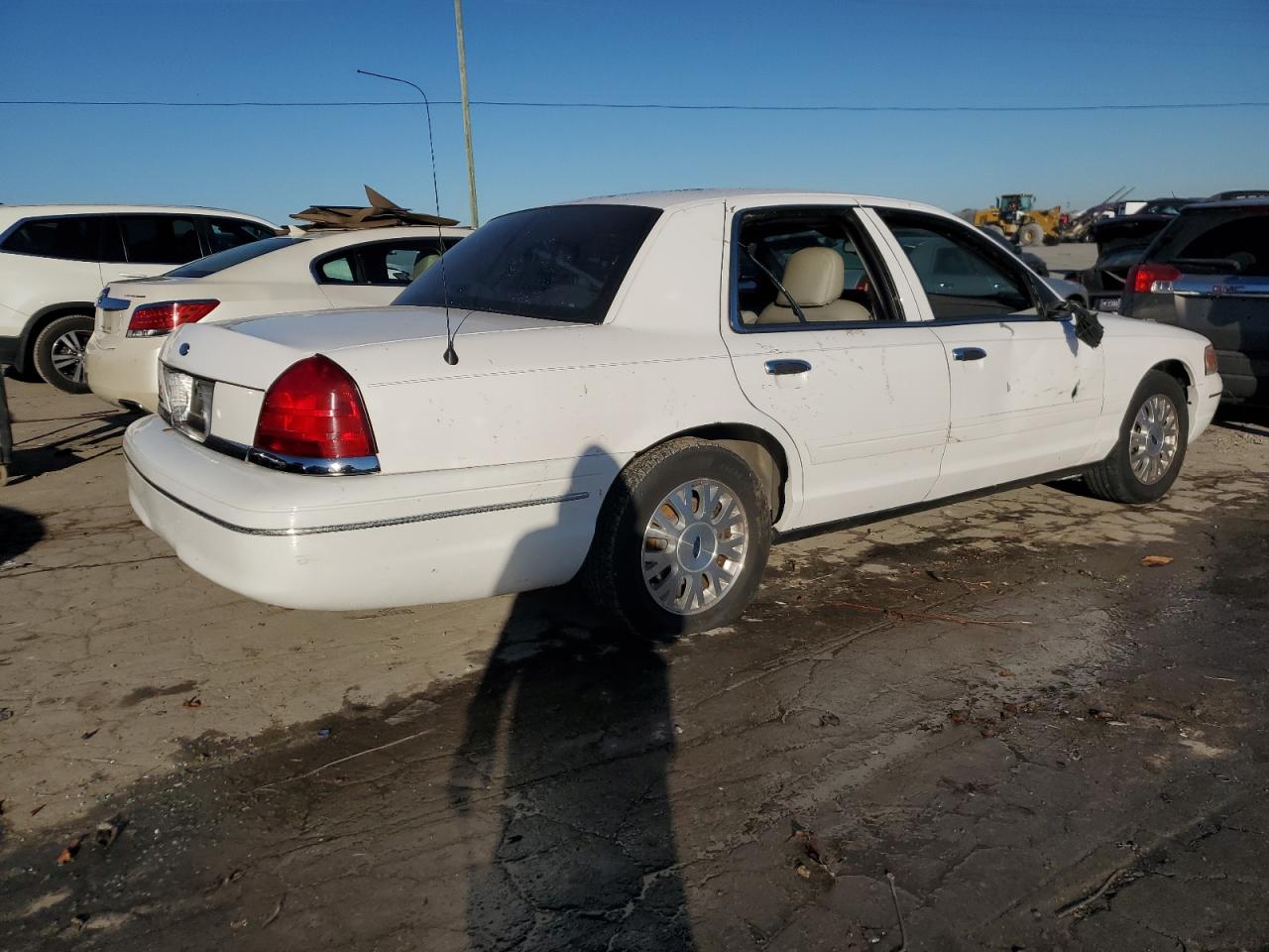 Image 3 of 2005 FORD CROWN VICTORIA LX 2005 with VIN 2FAFP74W75X159805
