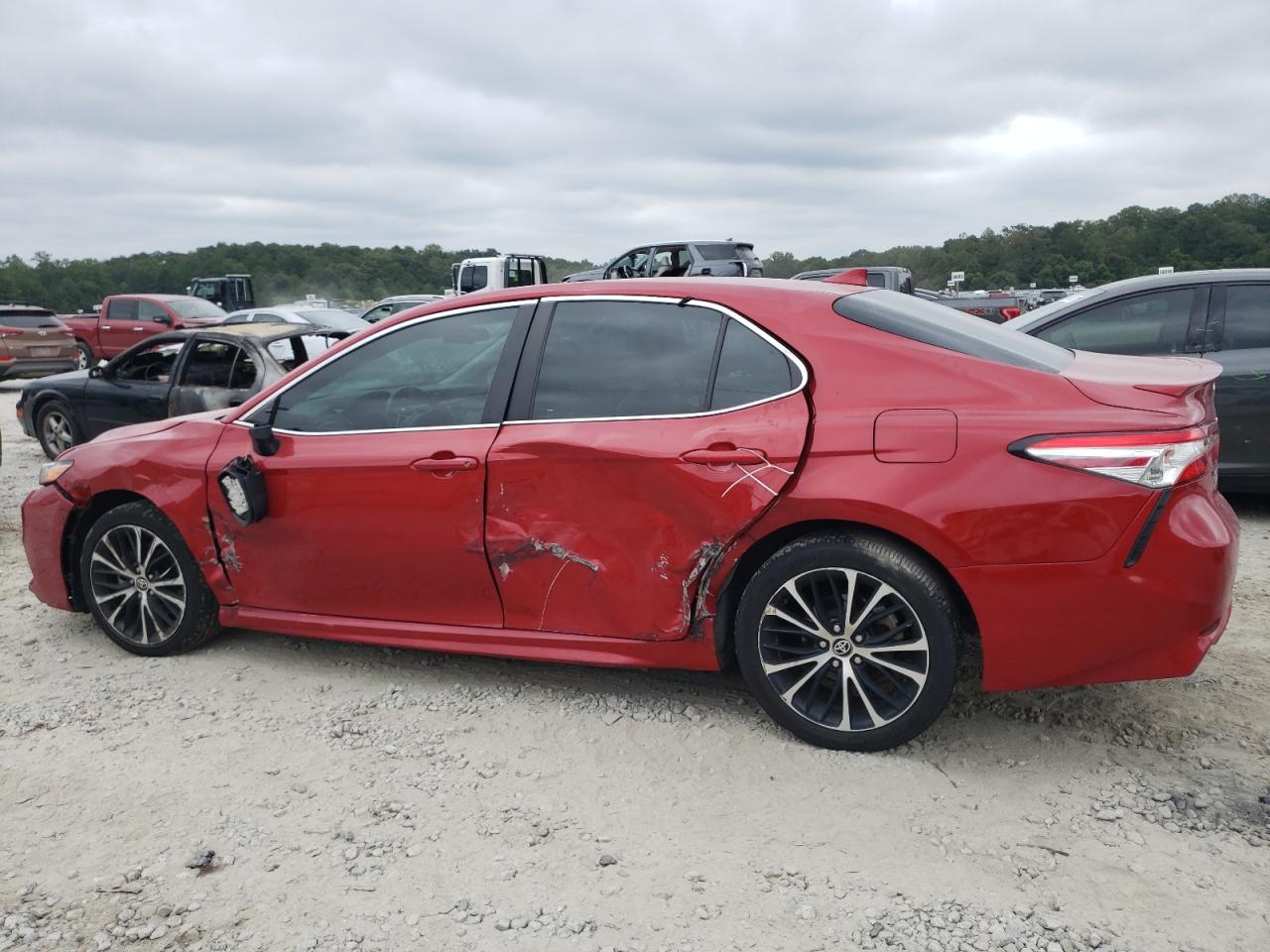 Изображение 2 2020 TOYOTA CAMRY SE 2020 с VIN 4T1G11AK4LU379949