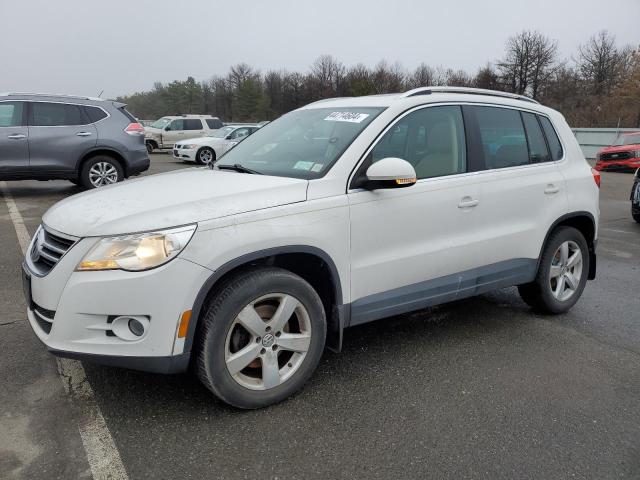 2010 VOLKSWAGEN TIGUAN SE 2010 image