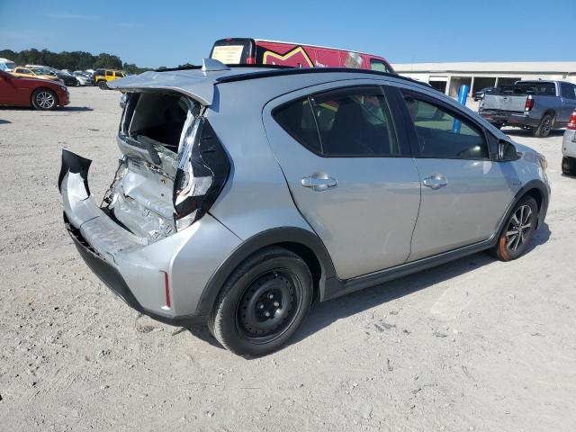 Image 3 of 2018 TOYOTA PRIUS C  2018 with VIN JTDKDTB36J1608607