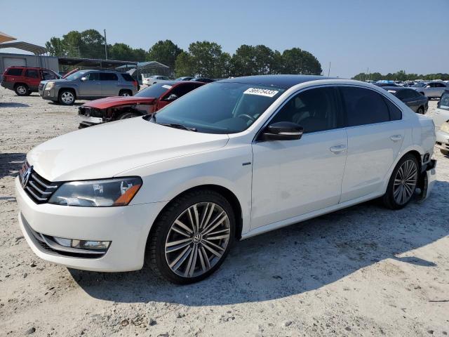 Image 1 of 2015 VOLKSWAGEN PASSAT SE 2015 with VIN 1VWBS7A3XFC097684