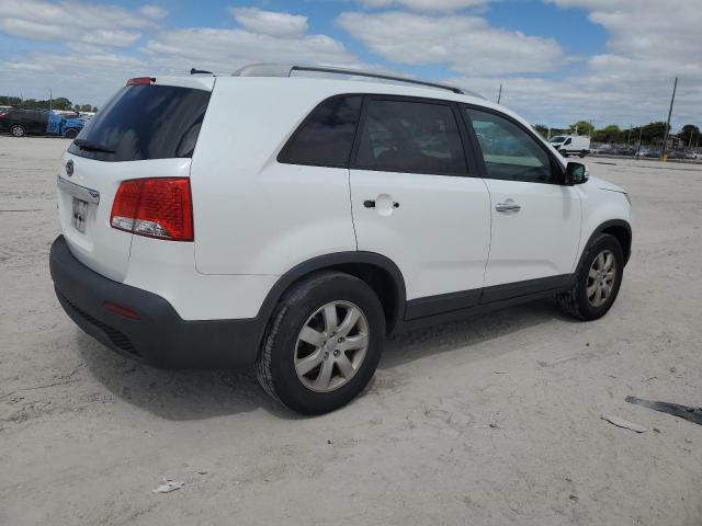 Obraz 3 z 2013 KIA SORENTO LX 2013 z VIN 5XYKT4A28DG348264