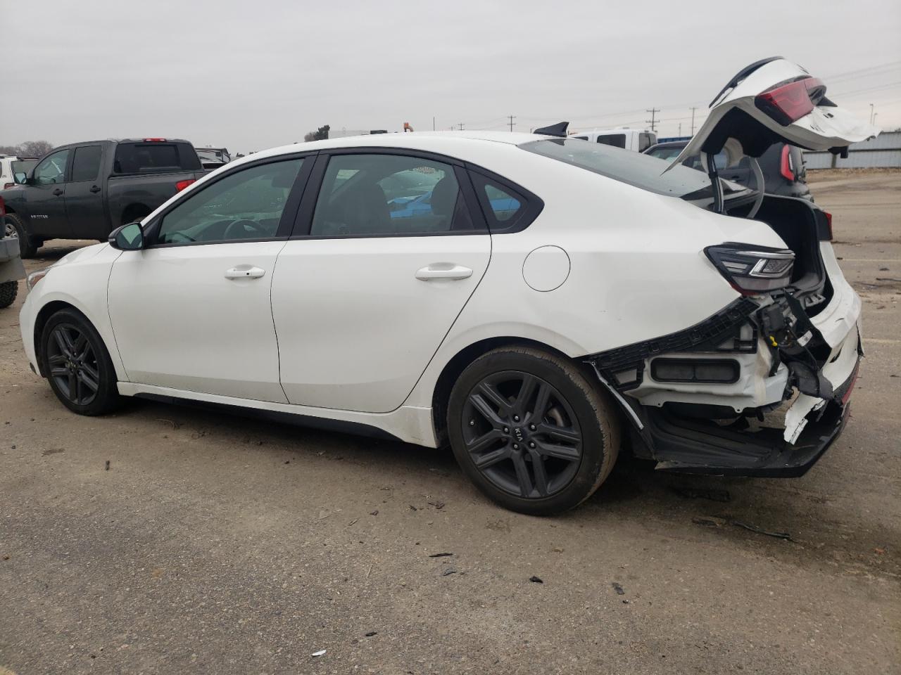 Изображение 2 2020 KIA FORTE GT LINE 2020 с VIN 3KPF34AD6LE259811