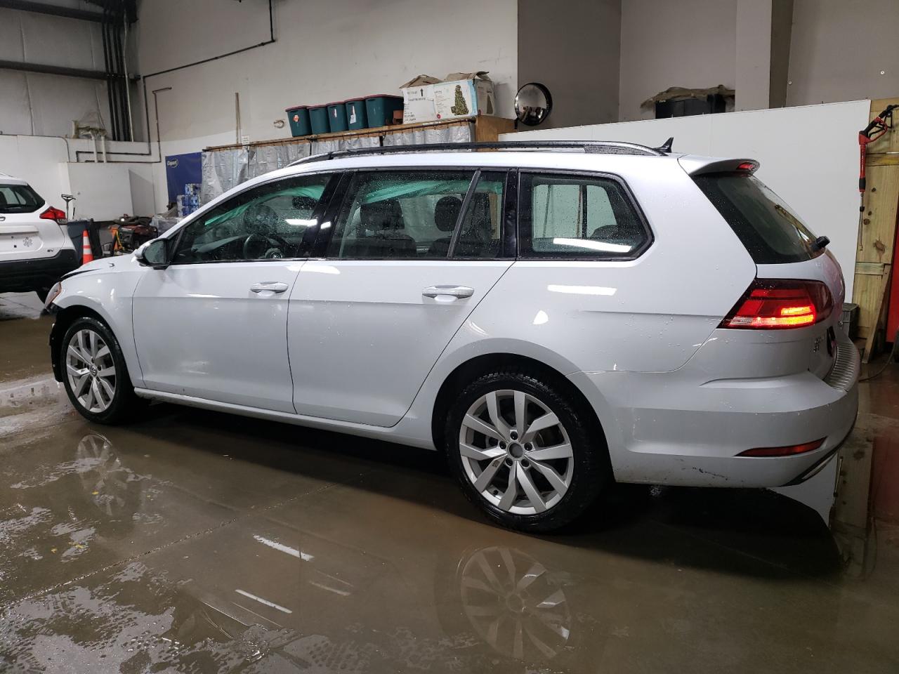 Obraz 2 z 2019 VOLKSWAGEN GOLF SPORTWAGEN S 2019 z VIN 3VWY57AU1KM508991