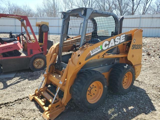 Obraz 2 z 2011 CASE                        SR220 SSL 2011 z VIN JAFSR200PBM430159