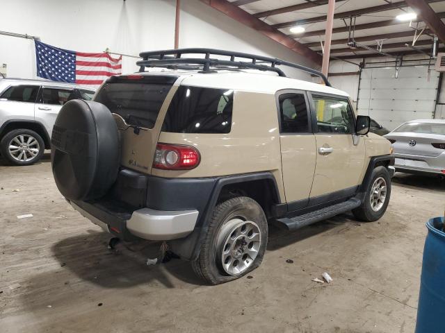 Obraz 3 z 2012 TOYOTA FJ CRUISER  2012 z VIN JTEBU4BF1CK137703