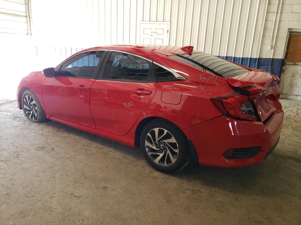 Изображение 2 2017 HONDA CIVIC EX 2017 с VIN 2HGFC2F77HH526846