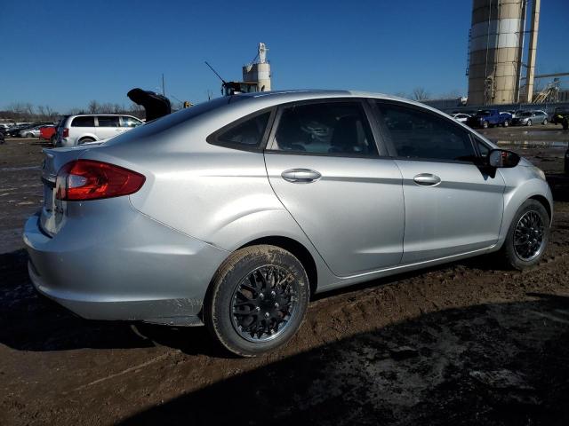 Image 3 of 2013 FORD FIESTA SE 2013 with VIN 3FADP4BJ4DM204500