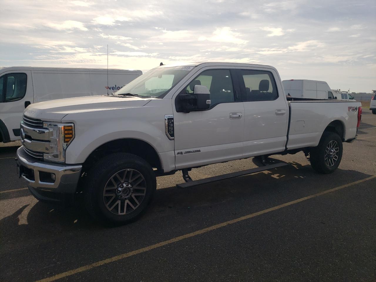 Изображение 1 2019 FORD F350 SUPER DUTY 2019 с VIN 1FT8W3BTXKED94462