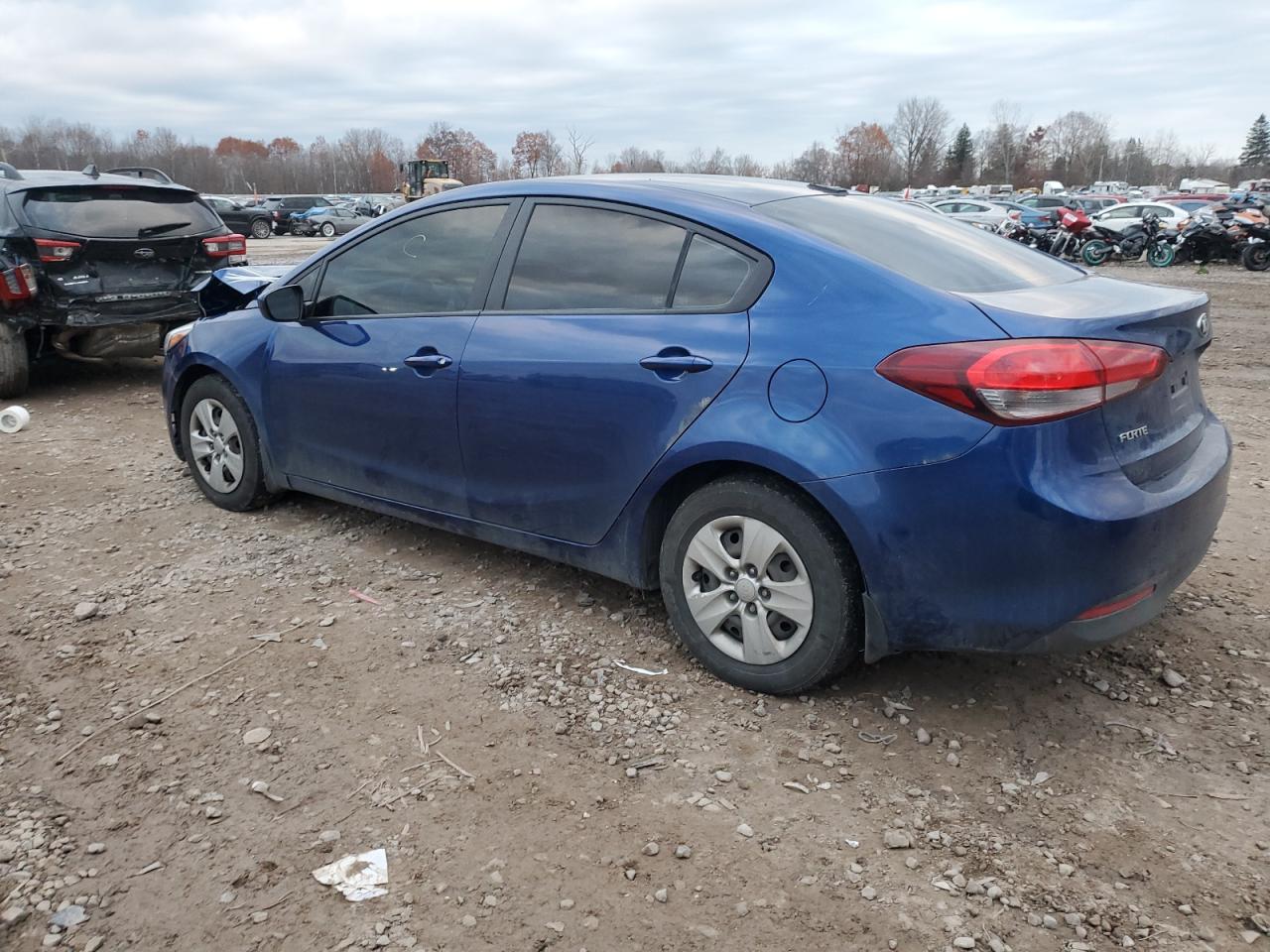 Obraz 2 z 2018 KIA FORTE LX 2018 z VIN 3KPFK4A79JE246237