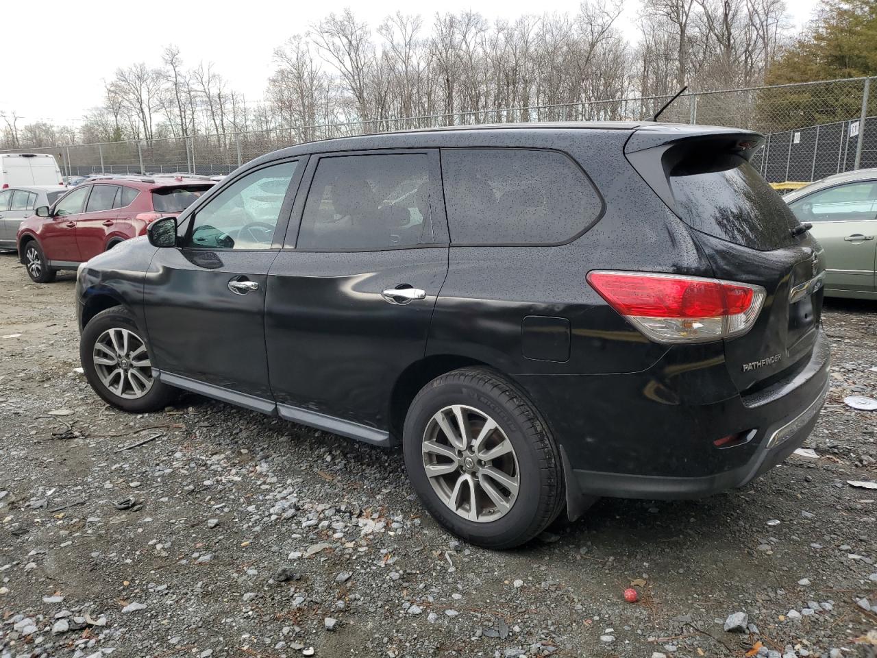 Image 2 of 2013 NISSAN PATHFINDER S 2013 with VIN 5N1AR2MM1DC675102