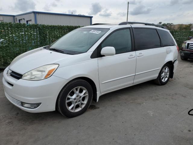 2004 TOYOTA SIENNA XLE 2004 image