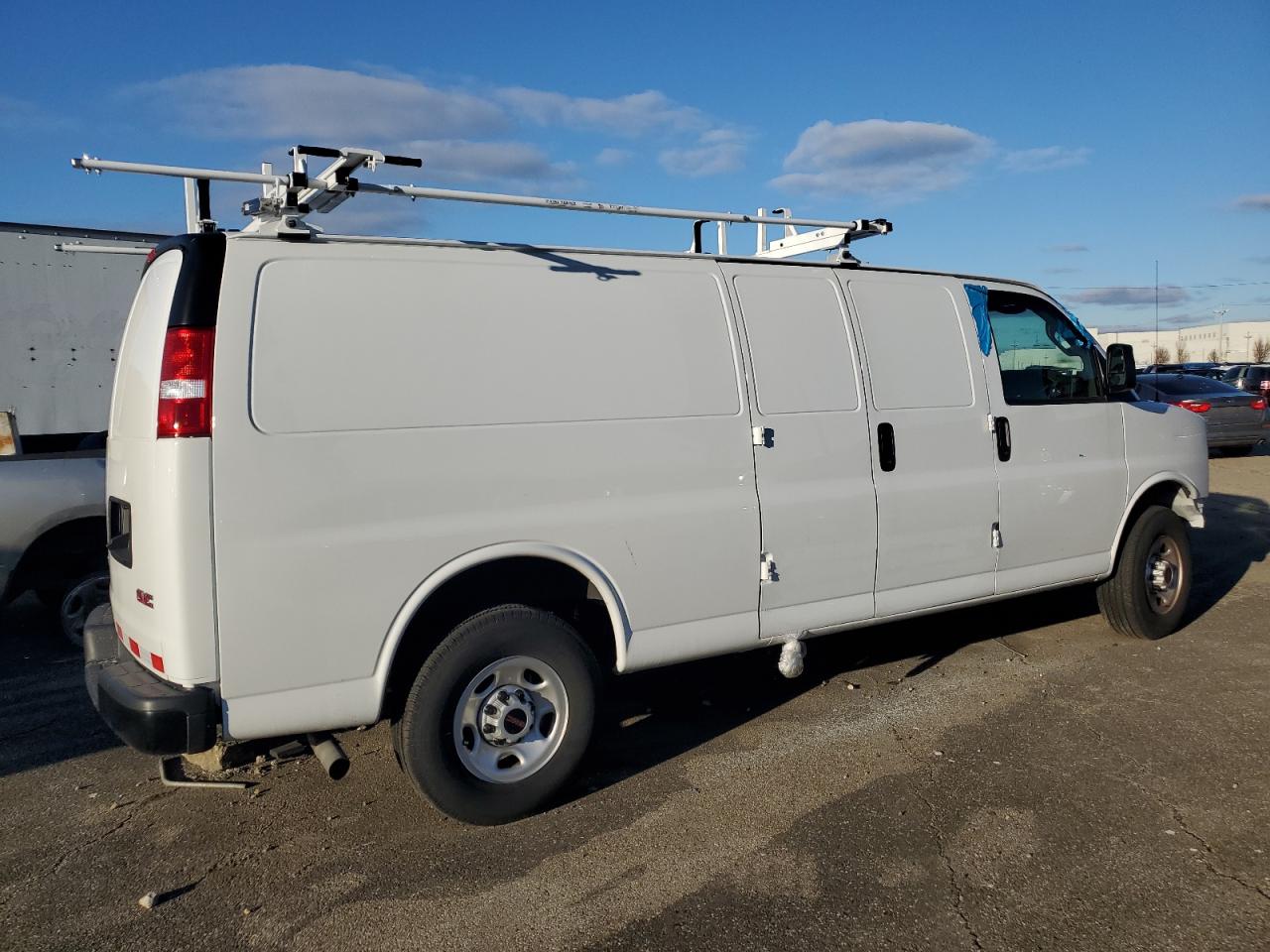 Image 3 of 2023 GMC SAVANA G2500 2023 with VIN 1GTW7BFP5P1103103