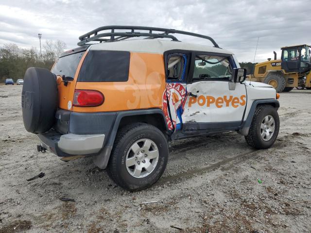 Image 3 of 2007 TOYOTA FJ CRUISER  2007 with VIN JTEBU11F270012419