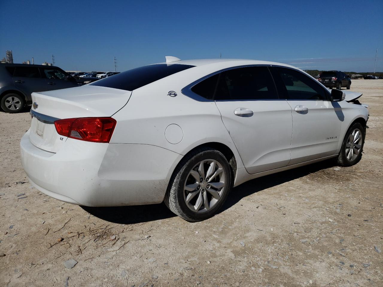 Изображение 3 2017 CHEVROLET IMPALA LT 2017 с VIN 1G1105SAXHU212246