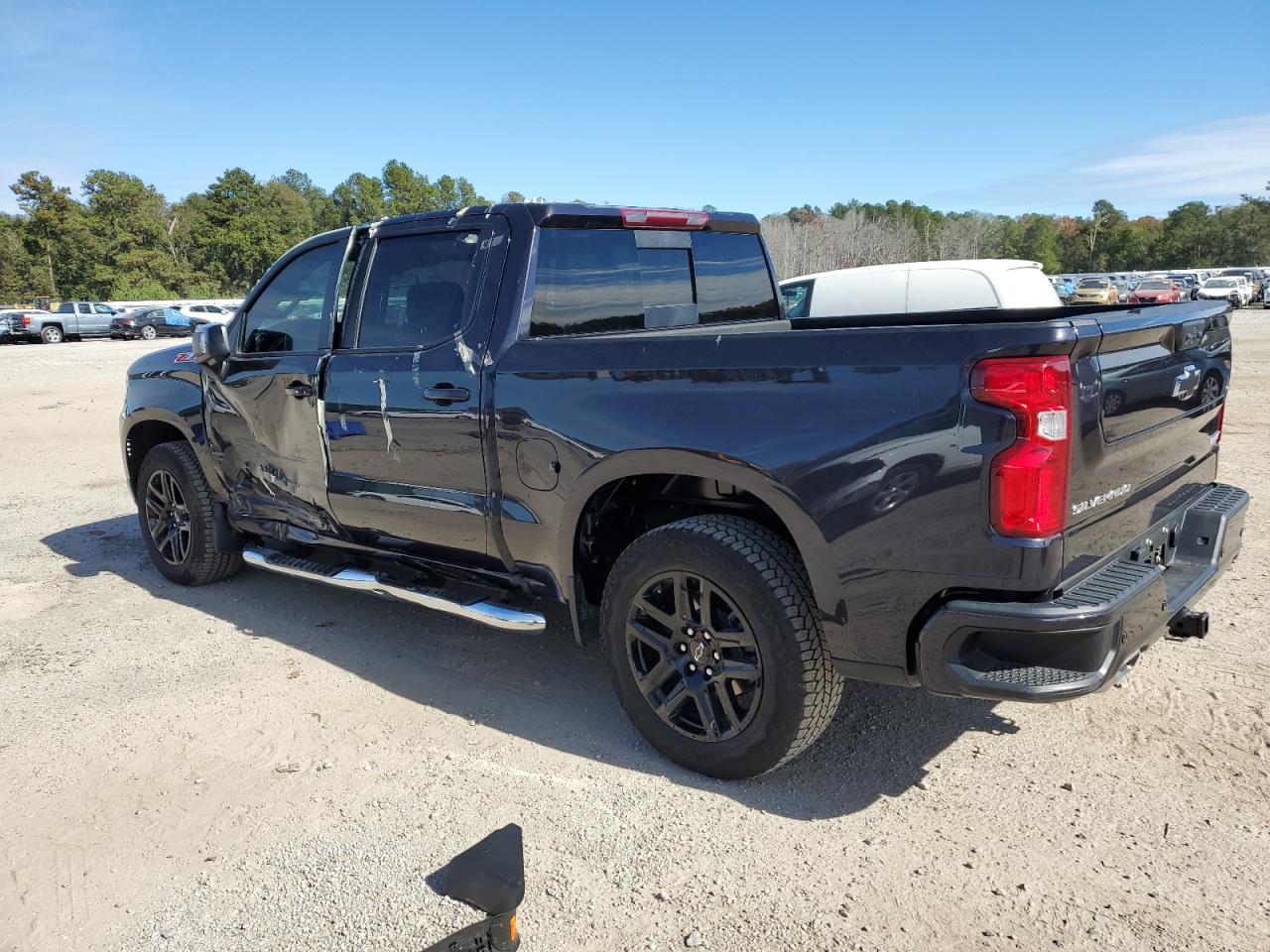 Изображение 2 2022 CHEVROLET SILVERADO K1500 RST 2022 с VIN 3GCUDEED1NG579419