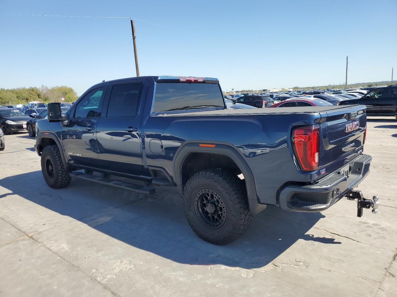 Image 2 of 2021 GMC SIERRA K2500 AT4 2021 with VIN 1GT49PEY4MF316759